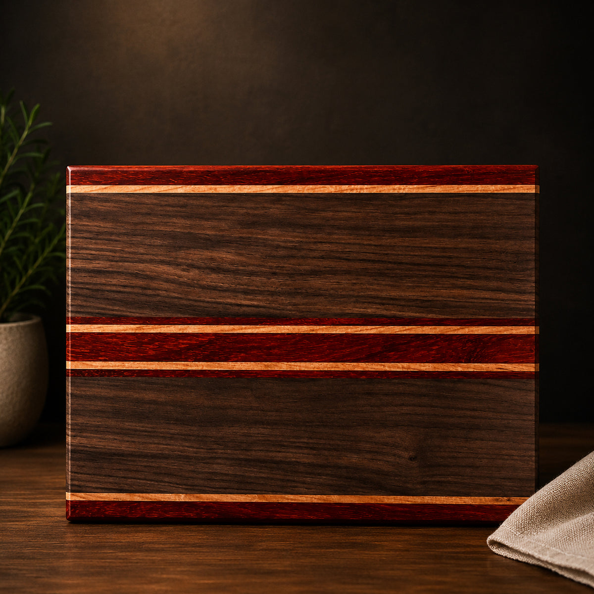 The Ember Face Grain Cutting Board